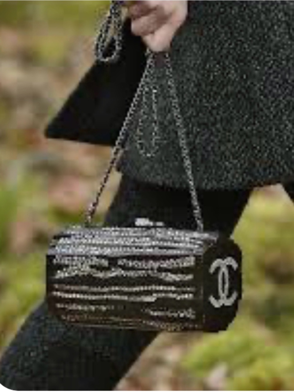 Chanel Black Plexiglass Strass Log CC Minaudière Clutch, 2018 rate
